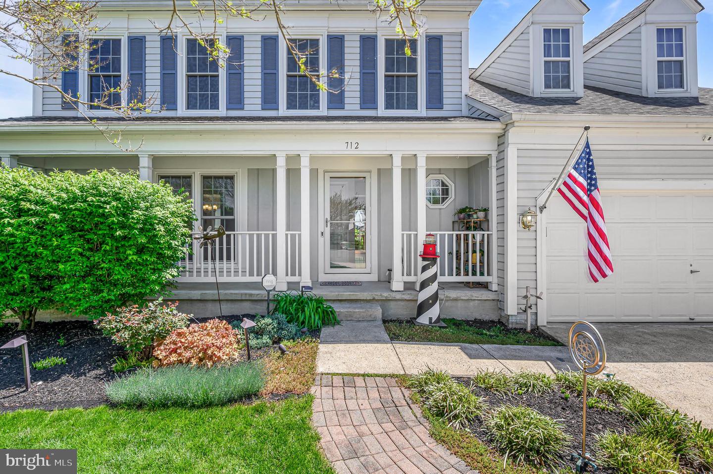 712 CHIMNEY CT NE, LEESBURG, Virginia 20176, 4 Bedrooms Bedrooms, ,2 BathroomsBathrooms,Residential,For sale,712 CHIMNEY CT NE,VALO2091520 MLS # VALO2091520