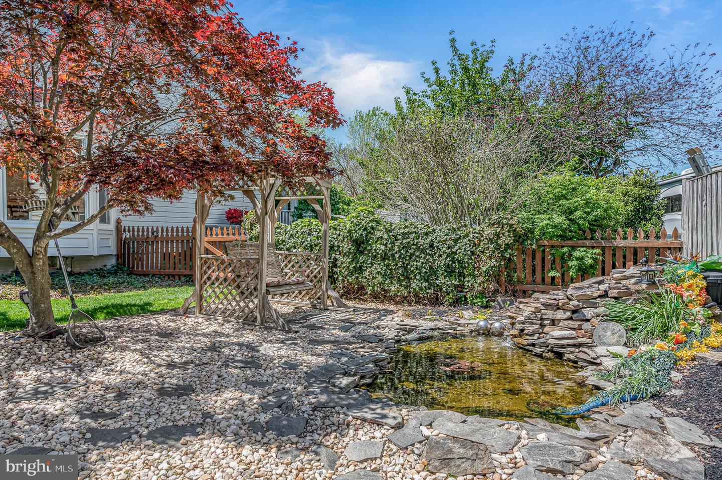 712 CHIMNEY CT NE, LEESBURG, Virginia 20176, 4 Bedrooms Bedrooms, ,2 BathroomsBathrooms,Residential,For sale,712 CHIMNEY CT NE,VALO2091520 MLS # VALO2091520