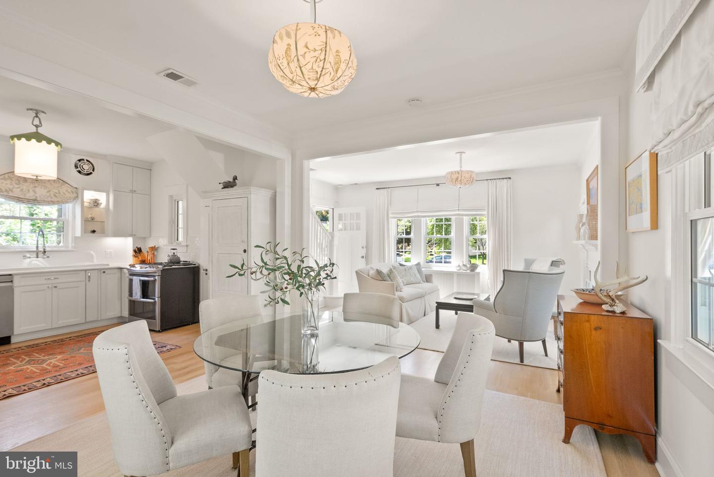 2811 FRANKLIN RD, ARLINGTON, Virginia 22201, 5 Bedrooms Bedrooms, ,3 BathroomsBathrooms,Residential,For sale,2811 FRANKLIN RD,VAAR2054750 MLS # VAAR2054750