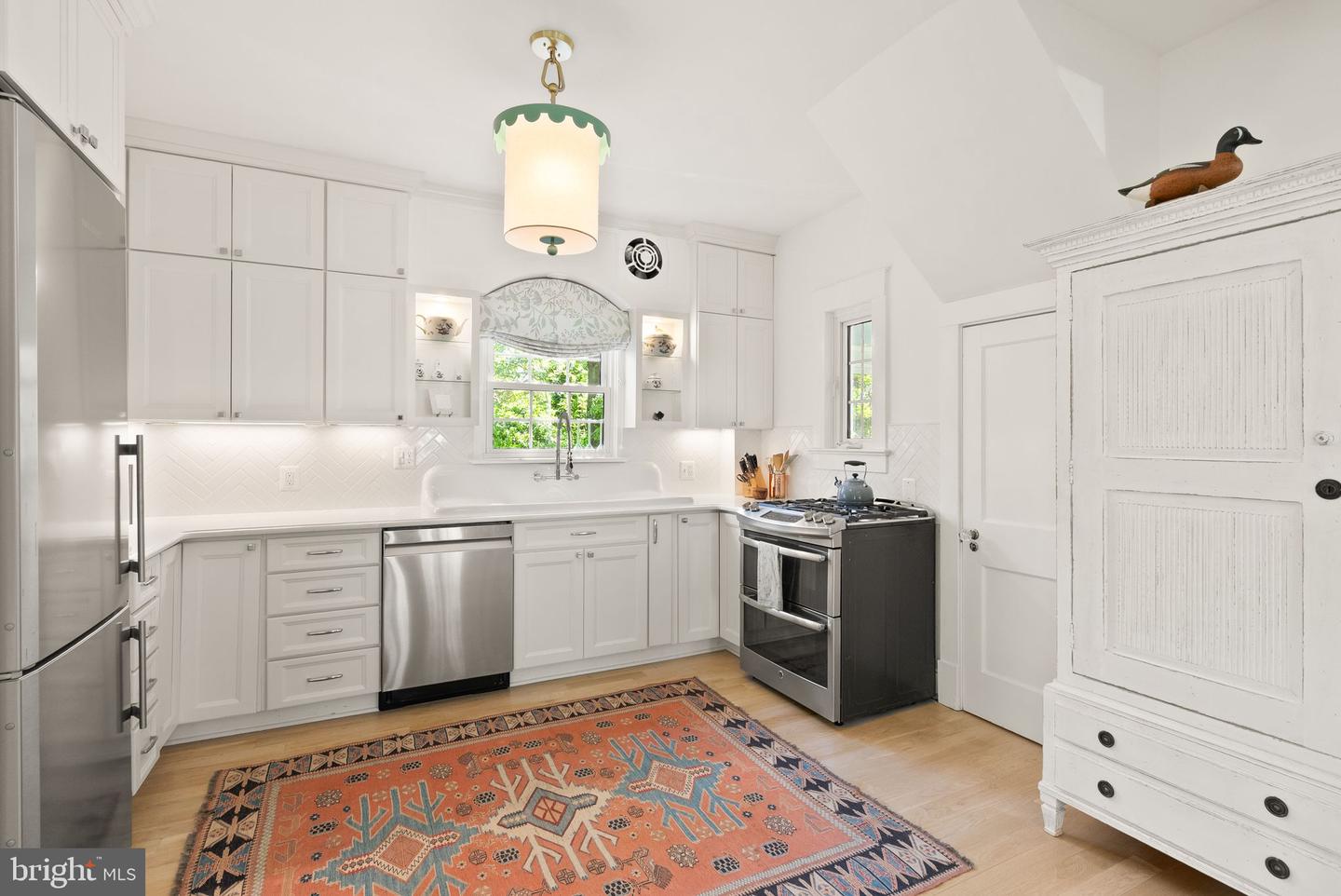 2811 FRANKLIN RD, ARLINGTON, Virginia 22201, 5 Bedrooms Bedrooms, ,3 BathroomsBathrooms,Residential,For sale,2811 FRANKLIN RD,VAAR2054750 MLS # VAAR2054750