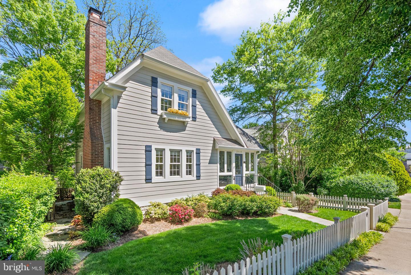 2811 FRANKLIN RD, ARLINGTON, Virginia 22201, 5 Bedrooms Bedrooms, ,3 BathroomsBathrooms,Residential,For sale,2811 FRANKLIN RD,VAAR2054750 MLS # VAAR2054750