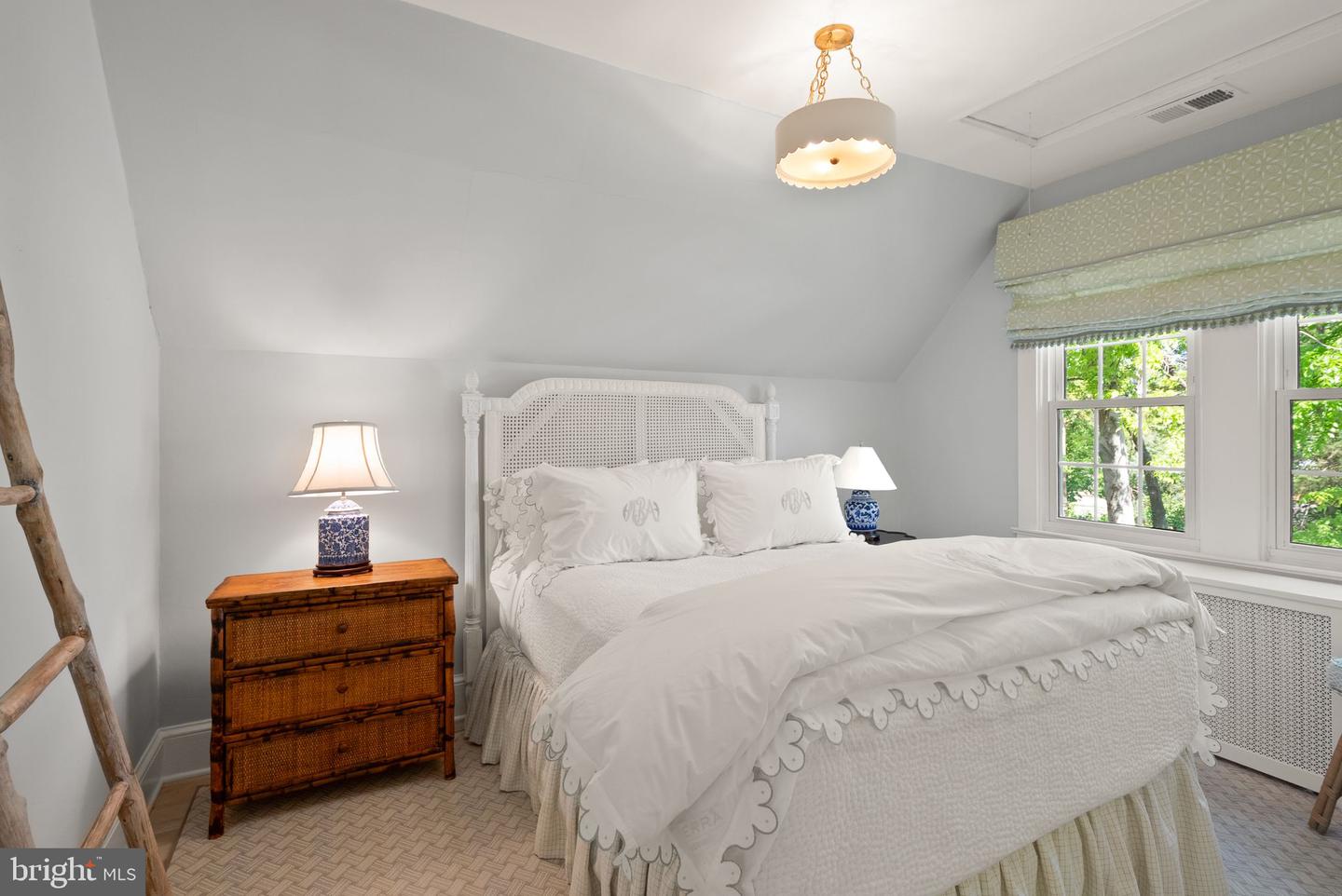 2811 FRANKLIN RD, ARLINGTON, Virginia 22201, 5 Bedrooms Bedrooms, ,3 BathroomsBathrooms,Residential,For sale,2811 FRANKLIN RD,VAAR2054750 MLS # VAAR2054750