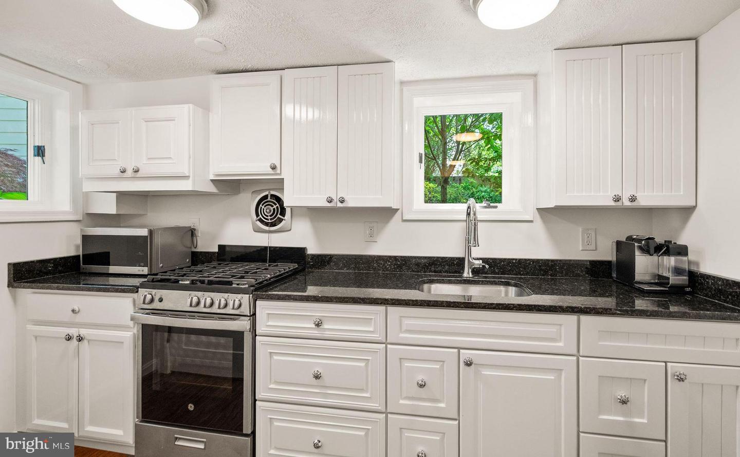 2811 FRANKLIN RD, ARLINGTON, Virginia 22201, 5 Bedrooms Bedrooms, ,3 BathroomsBathrooms,Residential,For sale,2811 FRANKLIN RD,VAAR2054750 MLS # VAAR2054750