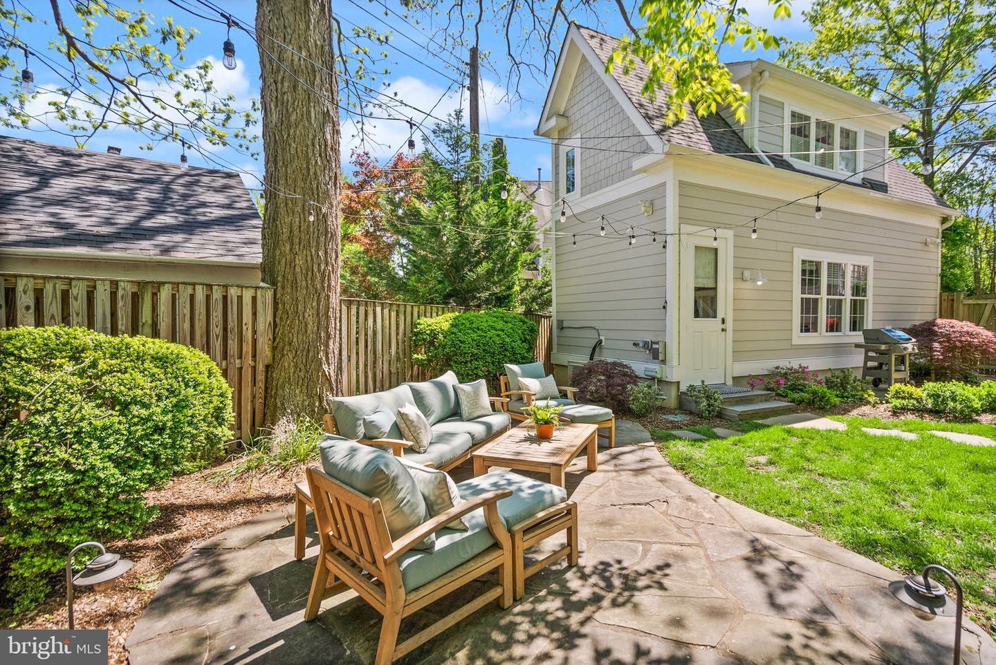 2811 FRANKLIN RD, ARLINGTON, Virginia 22201, 5 Bedrooms Bedrooms, ,3 BathroomsBathrooms,Residential,For sale,2811 FRANKLIN RD,VAAR2054750 MLS # VAAR2054750