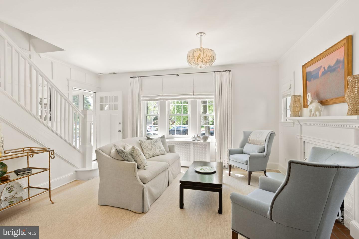 2811 FRANKLIN RD, ARLINGTON, Virginia 22201, 5 Bedrooms Bedrooms, ,3 BathroomsBathrooms,Residential,For sale,2811 FRANKLIN RD,VAAR2054750 MLS # VAAR2054750