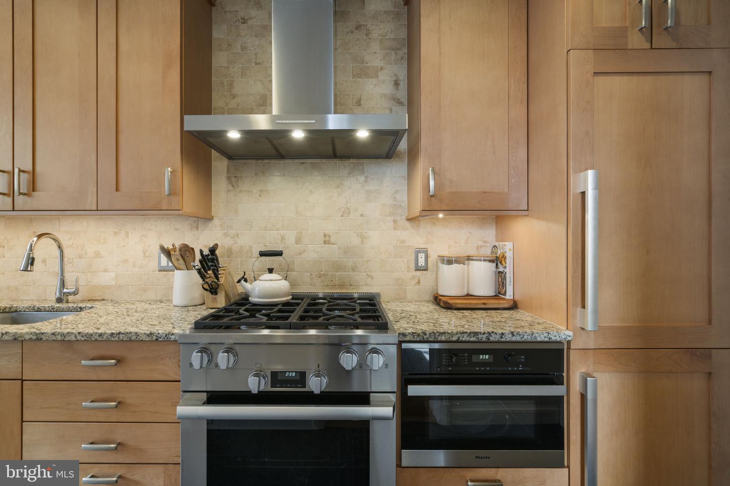 732 S LEE ST S, ALEXANDRIA, Virginia 22314, 3 Bedrooms Bedrooms, ,2 BathroomsBathrooms,Residential,For sale,732 S LEE ST S,VAAX2042984 MLS # VAAX2042984