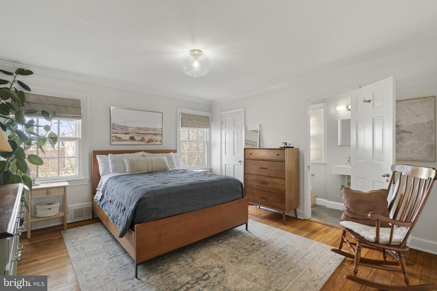 732 S LEE ST S, ALEXANDRIA, Virginia 22314, 3 Bedrooms Bedrooms, ,2 BathroomsBathrooms,Residential,For sale,732 S LEE ST S,VAAX2042984 MLS # VAAX2042984