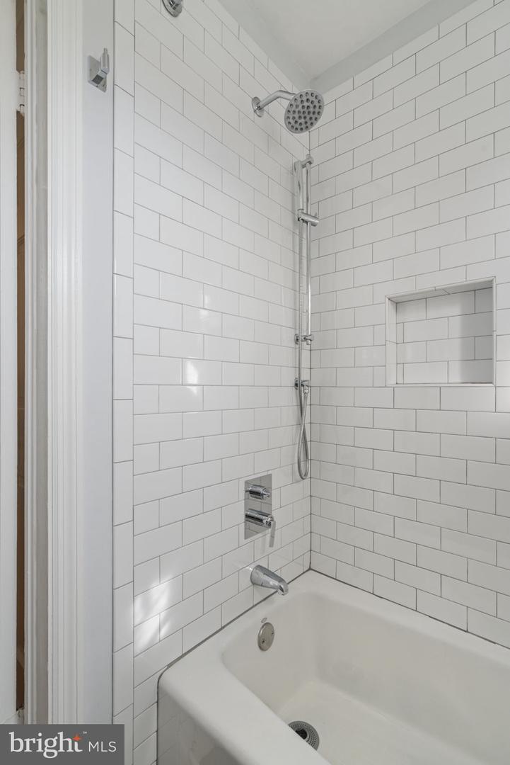 732 S LEE ST S, ALEXANDRIA, Virginia 22314, 3 Bedrooms Bedrooms, ,2 BathroomsBathrooms,Residential,For sale,732 S LEE ST S,VAAX2042984 MLS # VAAX2042984
