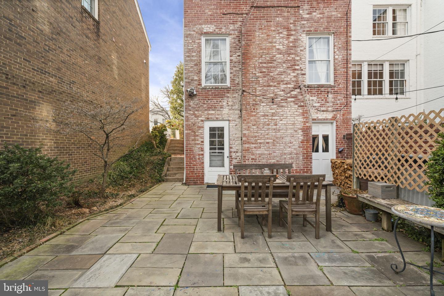 732 S LEE ST S, ALEXANDRIA, Virginia 22314, 3 Bedrooms Bedrooms, ,2 BathroomsBathrooms,Residential,For sale,732 S LEE ST S,VAAX2042984 MLS # VAAX2042984