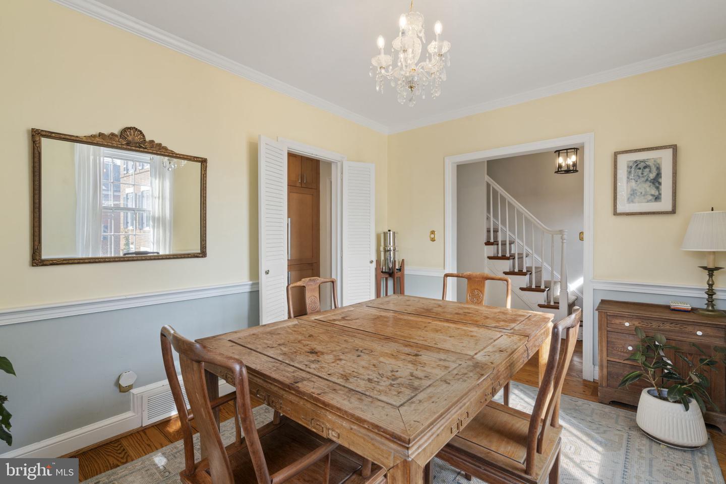 732 S LEE ST S, ALEXANDRIA, Virginia 22314, 3 Bedrooms Bedrooms, ,2 BathroomsBathrooms,Residential,For sale,732 S LEE ST S,VAAX2042984 MLS # VAAX2042984