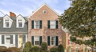 732 S LEE ST S, ALEXANDRIA, Virginia 22314, 3 Bedrooms Bedrooms, ,2 BathroomsBathrooms,Residential,For sale,732 S LEE ST S,VAAX2042984 MLS # VAAX2042984