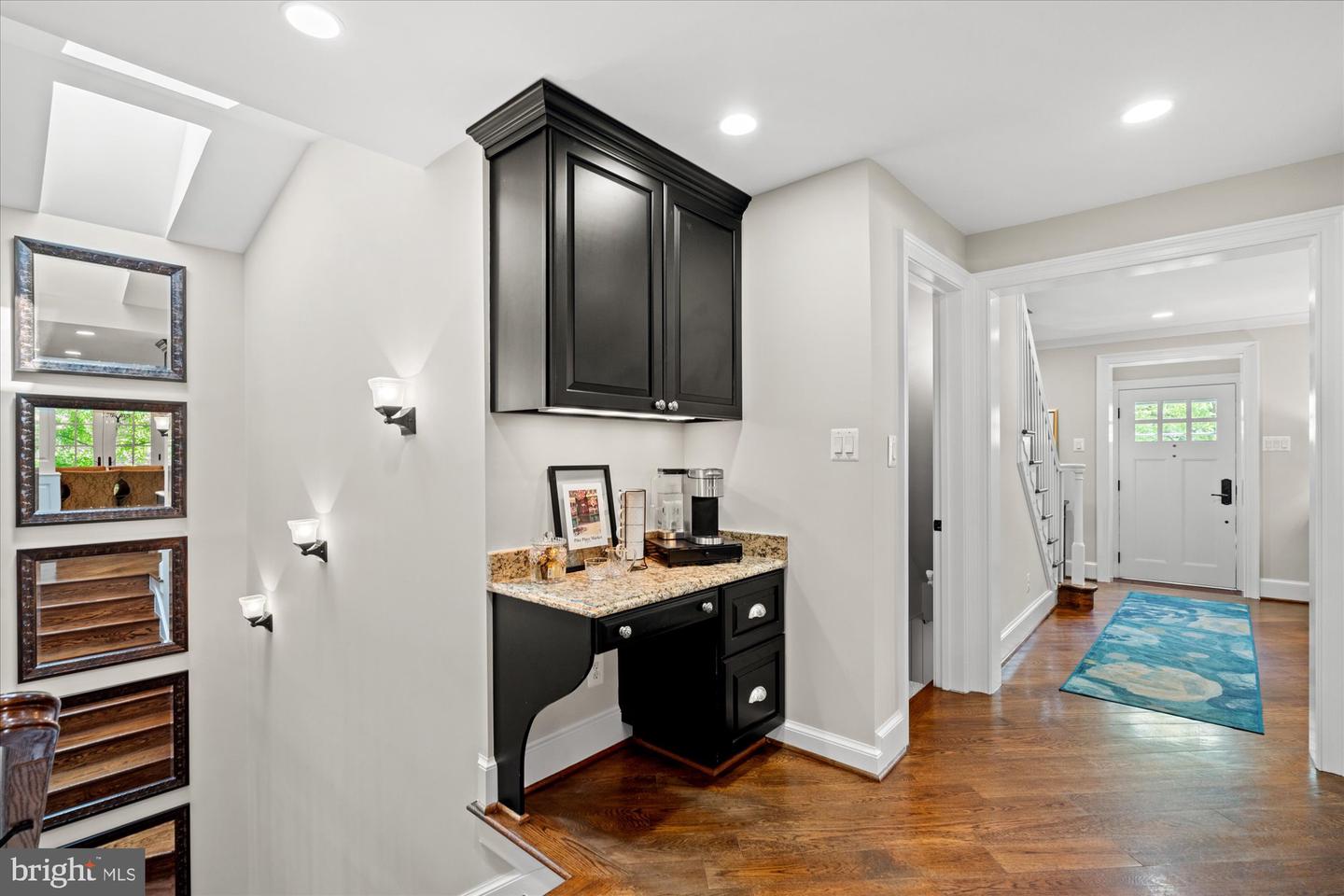 6041 25TH RD N, ARLINGTON, Virginia 22207, 4 Bedrooms Bedrooms, ,5 BathroomsBathrooms,Residential,For sale,6041 25TH RD N,VAAR2054758 MLS # VAAR2054758