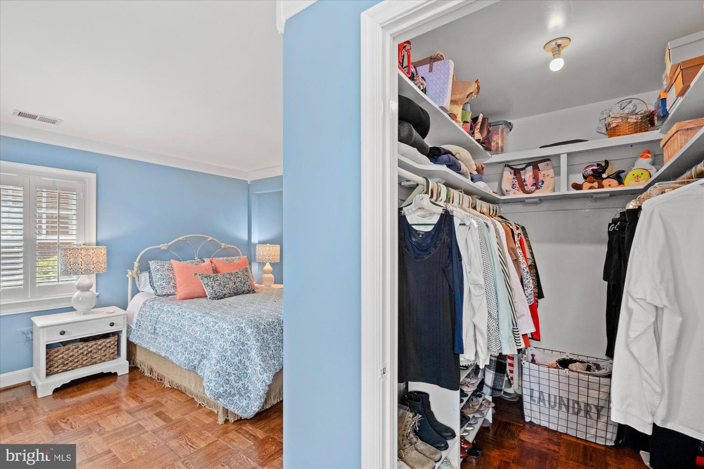 6041 25TH RD N, ARLINGTON, Virginia 22207, 4 Bedrooms Bedrooms, ,5 BathroomsBathrooms,Residential,For sale,6041 25TH RD N,VAAR2054758 MLS # VAAR2054758