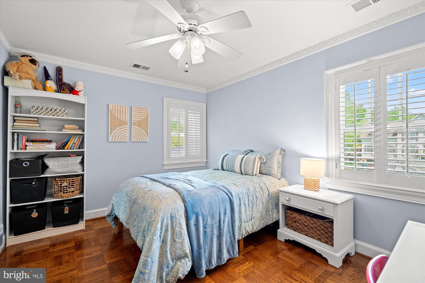 6041 25TH RD N, ARLINGTON, Virginia 22207, 4 Bedrooms Bedrooms, ,5 BathroomsBathrooms,Residential,For sale,6041 25TH RD N,VAAR2054758 MLS # VAAR2054758