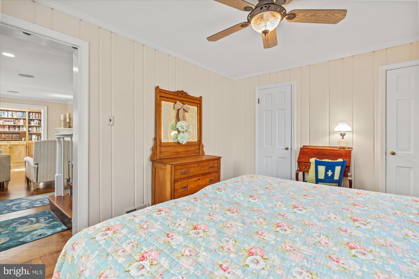 6041 25TH RD N, ARLINGTON, Virginia 22207, 4 Bedrooms Bedrooms, ,5 BathroomsBathrooms,Residential,For sale,6041 25TH RD N,VAAR2054758 MLS # VAAR2054758