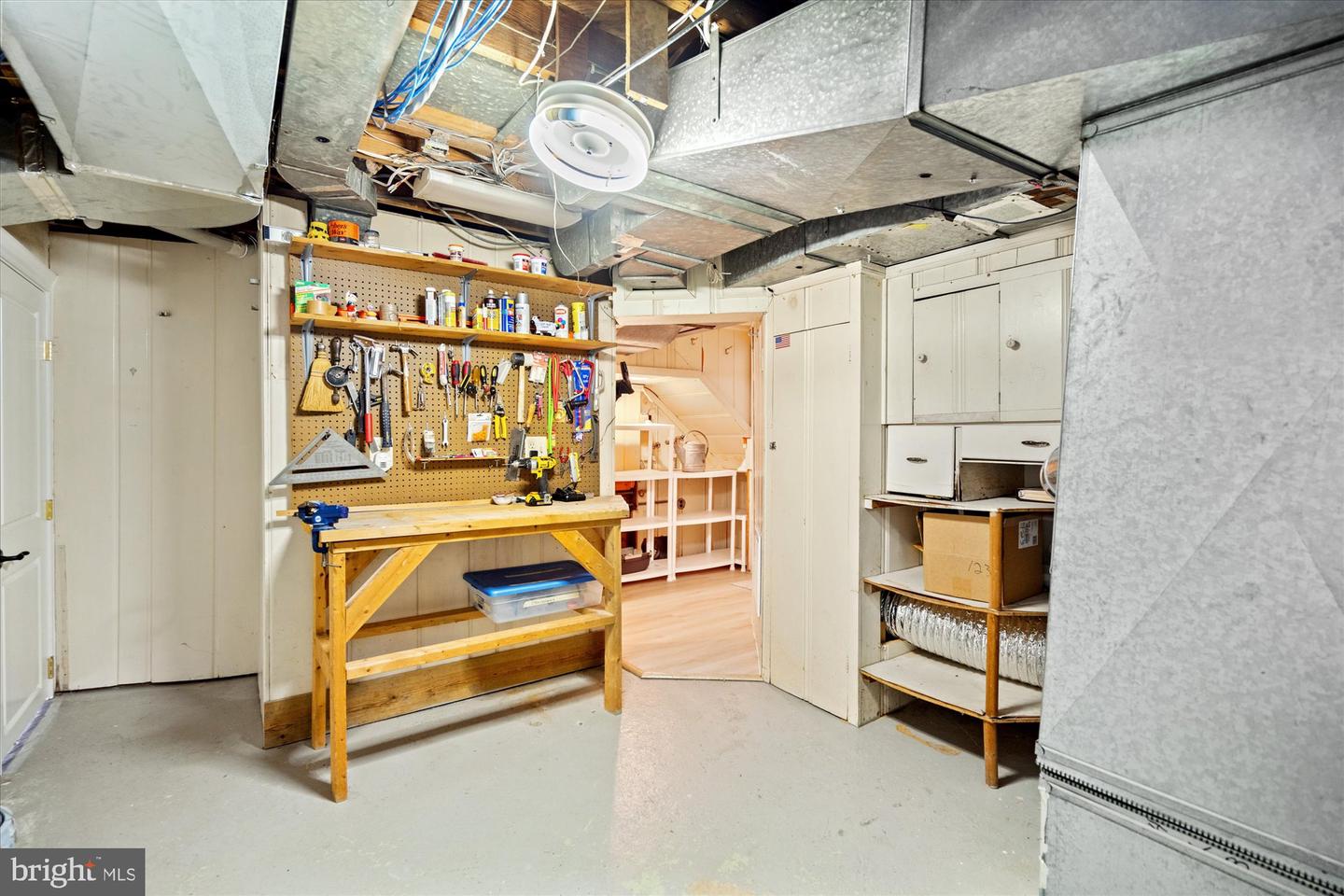 6041 25TH RD N, ARLINGTON, Virginia 22207, 4 Bedrooms Bedrooms, ,5 BathroomsBathrooms,Residential,For sale,6041 25TH RD N,VAAR2054758 MLS # VAAR2054758