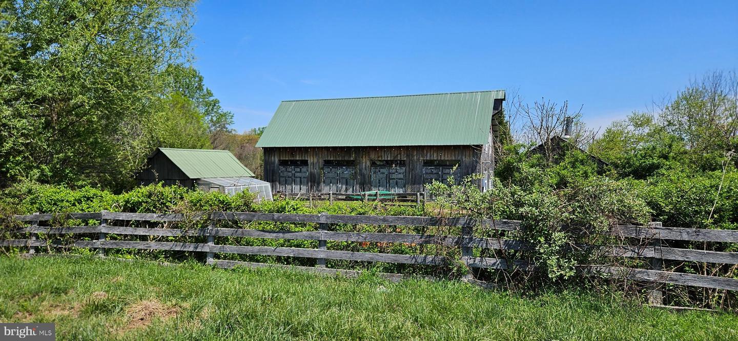 12330 CHASTAIN, HUME, Virginia 22639, 3 Bedrooms Bedrooms, ,2 BathroomsBathrooms,Residential,For sale,12330 CHASTAIN,VAFQ2015904 MLS # VAFQ2015904