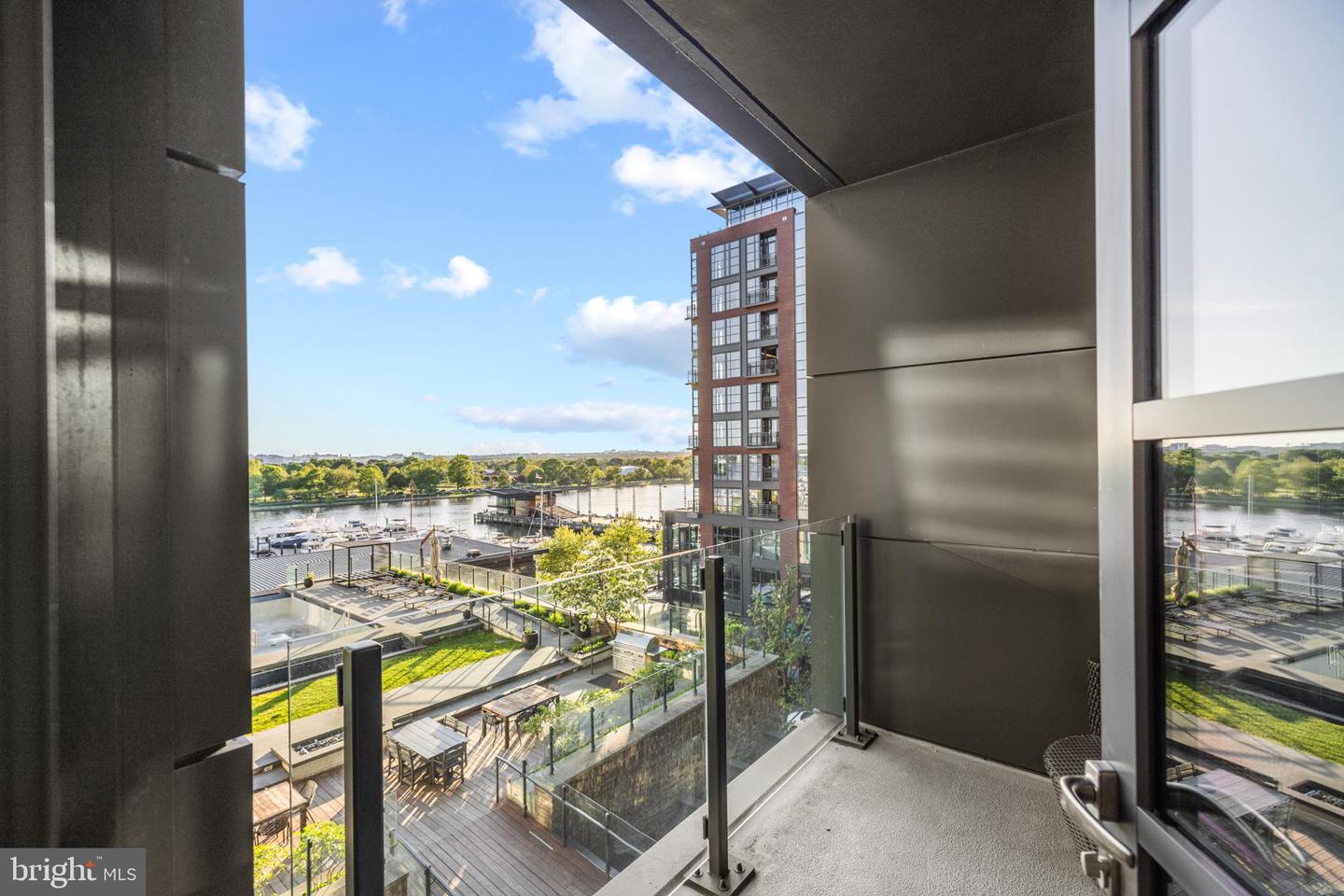 45 SUTTON SQ SW #503, WASHINGTON, District Of Columbia 20024, 2 Bedrooms Bedrooms, ,2 BathroomsBathrooms,Residential,For sale,45 SUTTON SQ SW #503,DCDC2191650 MLS # DCDC2191650