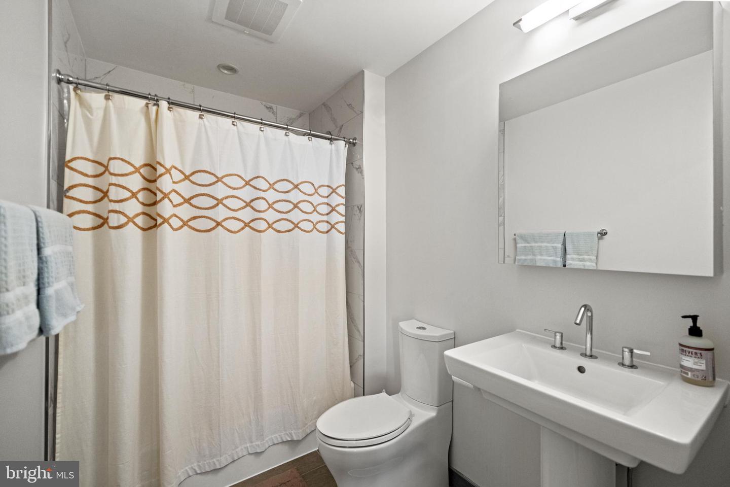 45 SUTTON SQ SW #503, WASHINGTON, District Of Columbia 20024, 2 Bedrooms Bedrooms, ,2 BathroomsBathrooms,Residential,For sale,45 SUTTON SQ SW #503,DCDC2191650 MLS # DCDC2191650