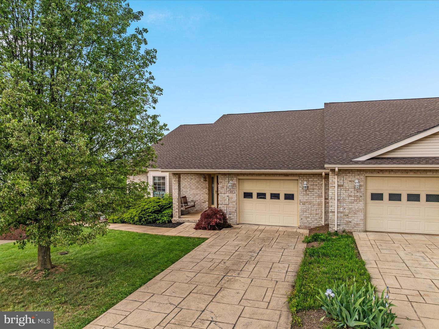112 DANIEL CT, STRASBURG, Virginia 22657, 4 Bedrooms Bedrooms, ,3 BathroomsBathrooms,Residential,For sale,112 DANIEL CT,VASH2010982 MLS # VASH2010982