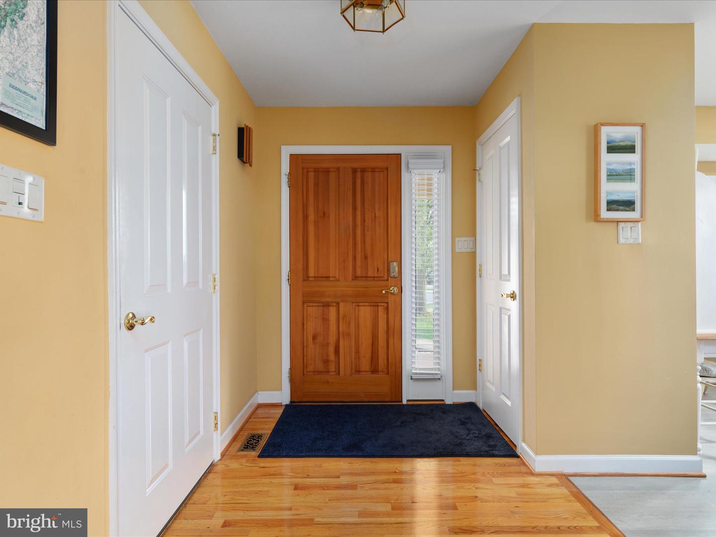 112 DANIEL CT, STRASBURG, Virginia 22657, 4 Bedrooms Bedrooms, ,3 BathroomsBathrooms,Residential,For sale,112 DANIEL CT,VASH2010982 MLS # VASH2010982