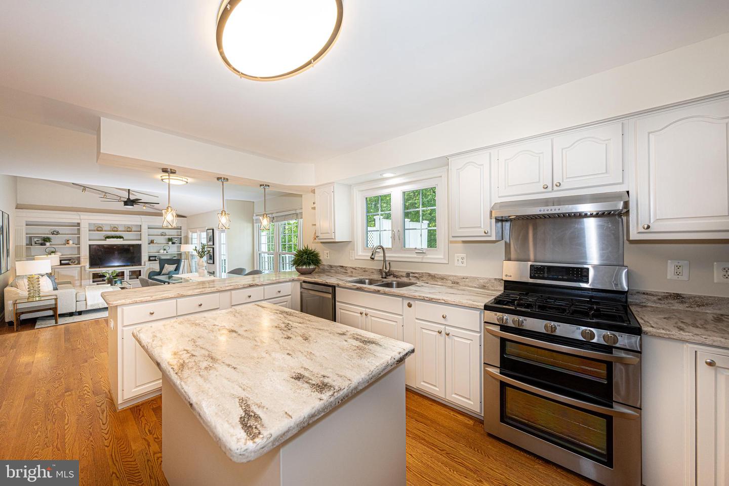 9126 JOHN WAY, FAIRFAX STATION, Virginia 22039, 4 Bedrooms Bedrooms, ,3 BathroomsBathrooms,Residential,For sale,9126 JOHN WAY,VAFX2229644 MLS # VAFX2229644
