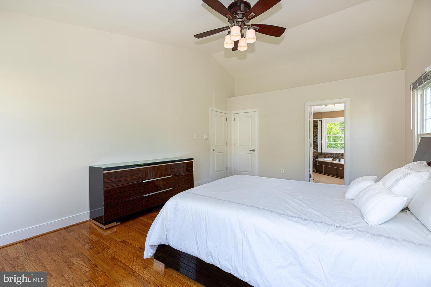 9126 JOHN WAY, FAIRFAX STATION, Virginia 22039, 4 Bedrooms Bedrooms, ,3 BathroomsBathrooms,Residential,For sale,9126 JOHN WAY,VAFX2229644 MLS # VAFX2229644
