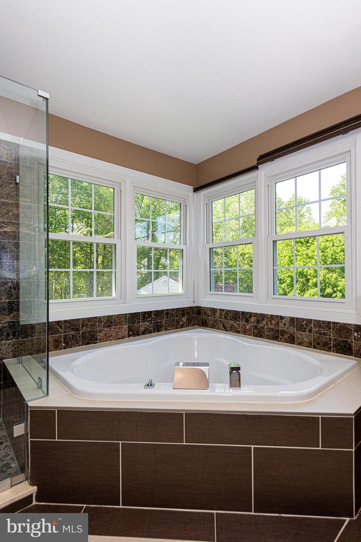 9126 JOHN WAY, FAIRFAX STATION, Virginia 22039, 4 Bedrooms Bedrooms, ,3 BathroomsBathrooms,Residential,For sale,9126 JOHN WAY,VAFX2229644 MLS # VAFX2229644