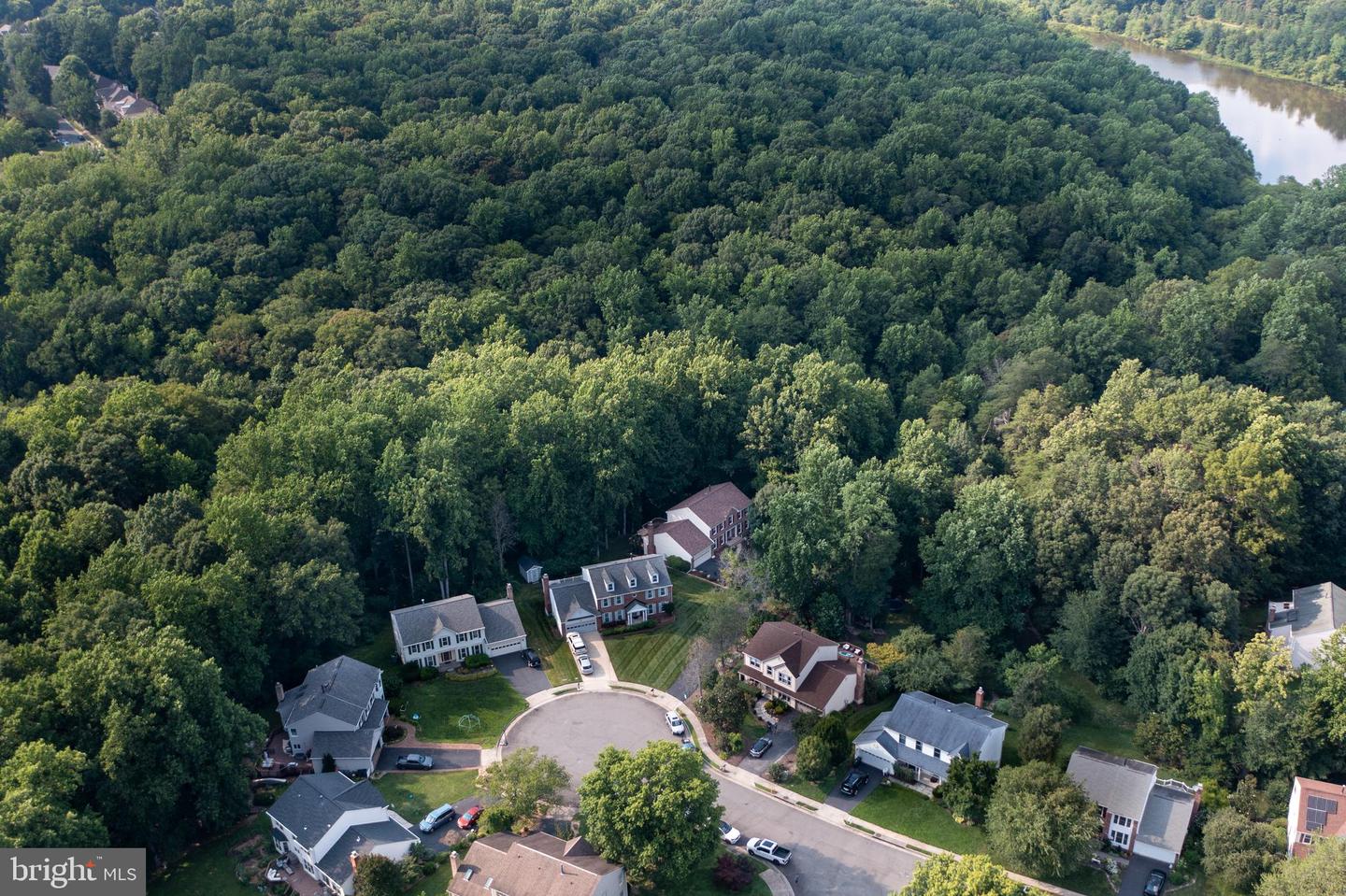 9126 JOHN WAY, FAIRFAX STATION, Virginia 22039, 4 Bedrooms Bedrooms, ,3 BathroomsBathrooms,Residential,For sale,9126 JOHN WAY,VAFX2229644 MLS # VAFX2229644