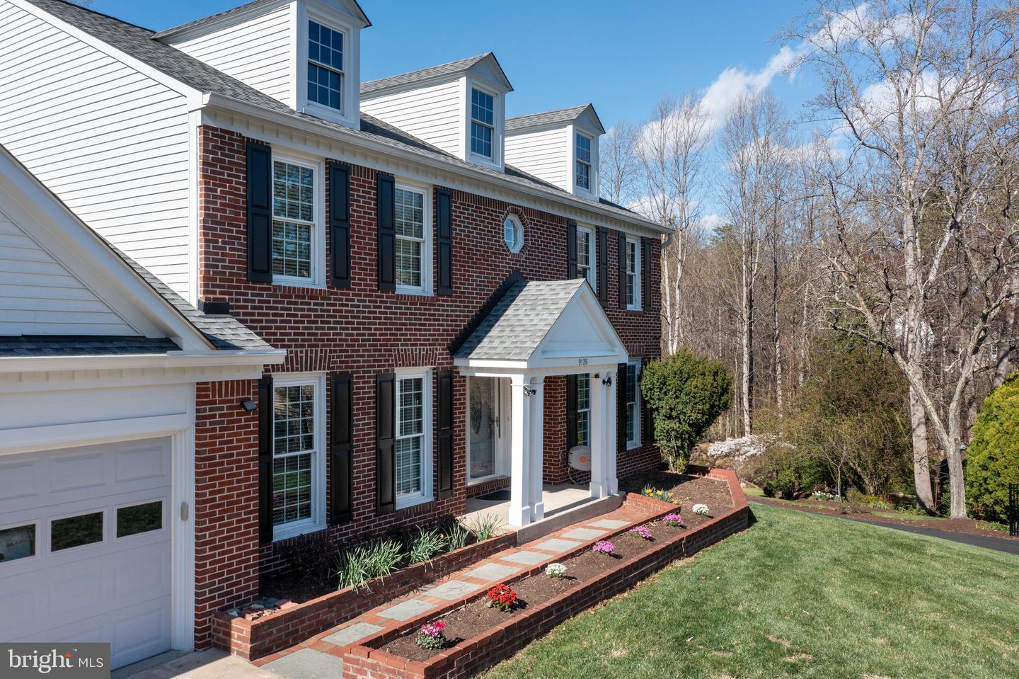 9126 JOHN WAY, FAIRFAX STATION, Virginia 22039, 4 Bedrooms Bedrooms, ,3 BathroomsBathrooms,Residential,For sale,9126 JOHN WAY,VAFX2229644 MLS # VAFX2229644