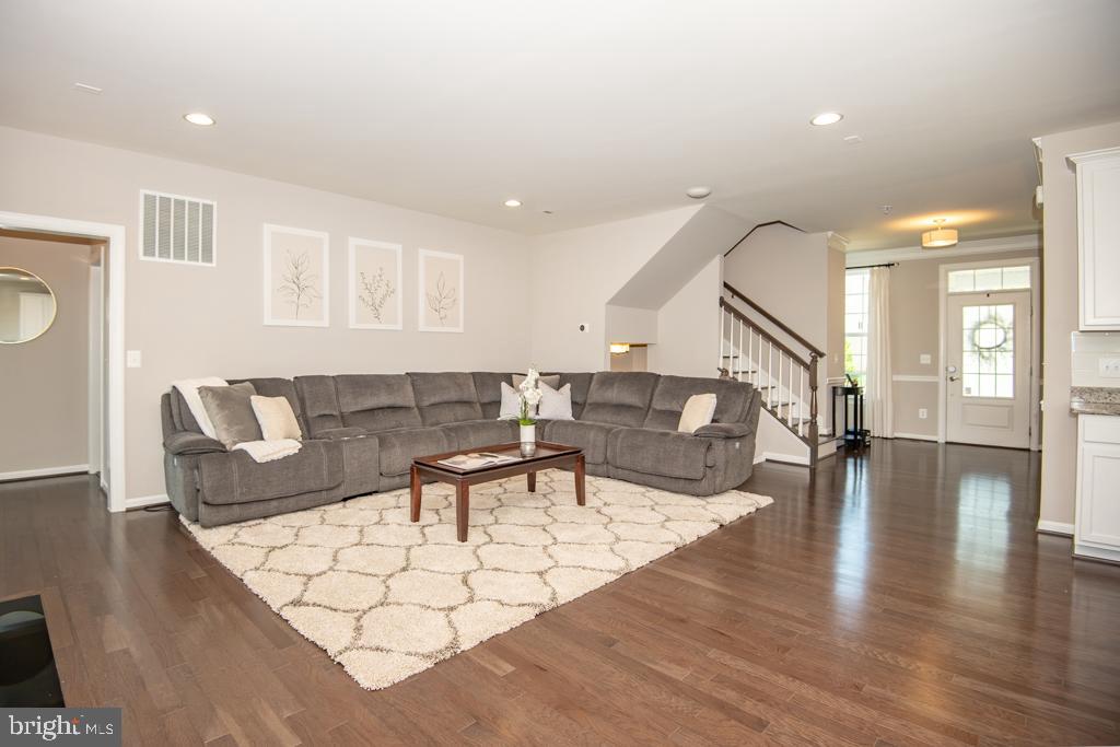 24388 MOON GLADE CT, ALDIE, Virginia 20105, 5 Bedrooms Bedrooms, ,3 BathroomsBathrooms,Residential,For sale,24388 MOON GLADE CT,VALO2091966 MLS # VALO2091966
