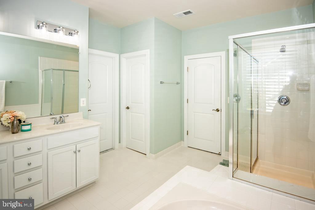 24388 MOON GLADE CT, ALDIE, Virginia 20105, 5 Bedrooms Bedrooms, ,3 BathroomsBathrooms,Residential,For sale,24388 MOON GLADE CT,VALO2091966 MLS # VALO2091966