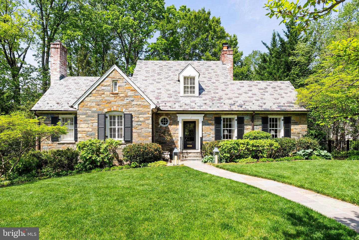 5045 MILLWOOD LN NW, WASHINGTON, District Of Columbia 20016, 4 Bedrooms Bedrooms, ,3 BathroomsBathrooms,Residential,For sale,5045 MILLWOOD LN NW,DCDC2191874 MLS # DCDC2191874
