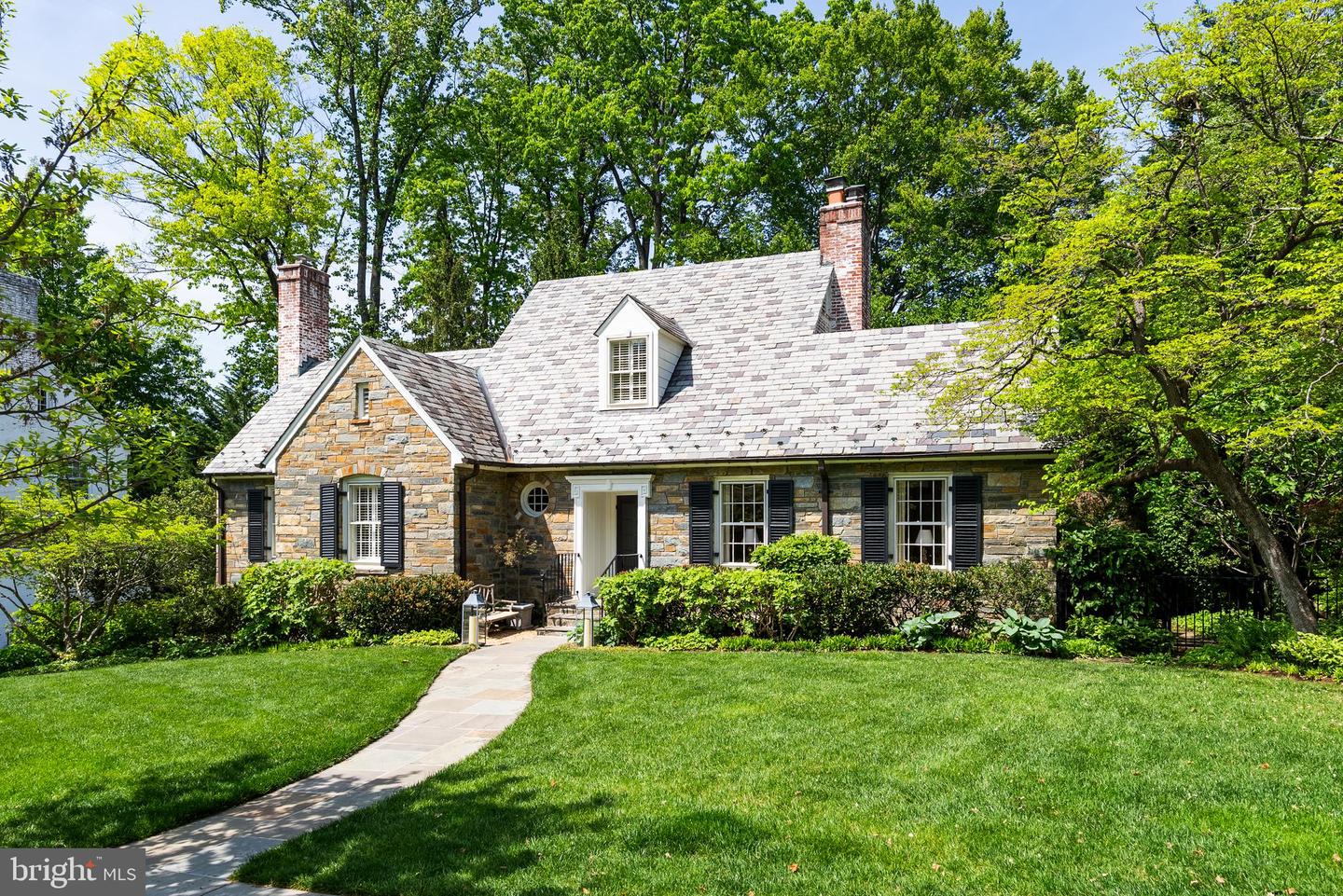 5045 MILLWOOD LN NW, WASHINGTON, District Of Columbia 20016, 4 Bedrooms Bedrooms, ,3 BathroomsBathrooms,Residential,For sale,5045 MILLWOOD LN NW,DCDC2191874 MLS # DCDC2191874