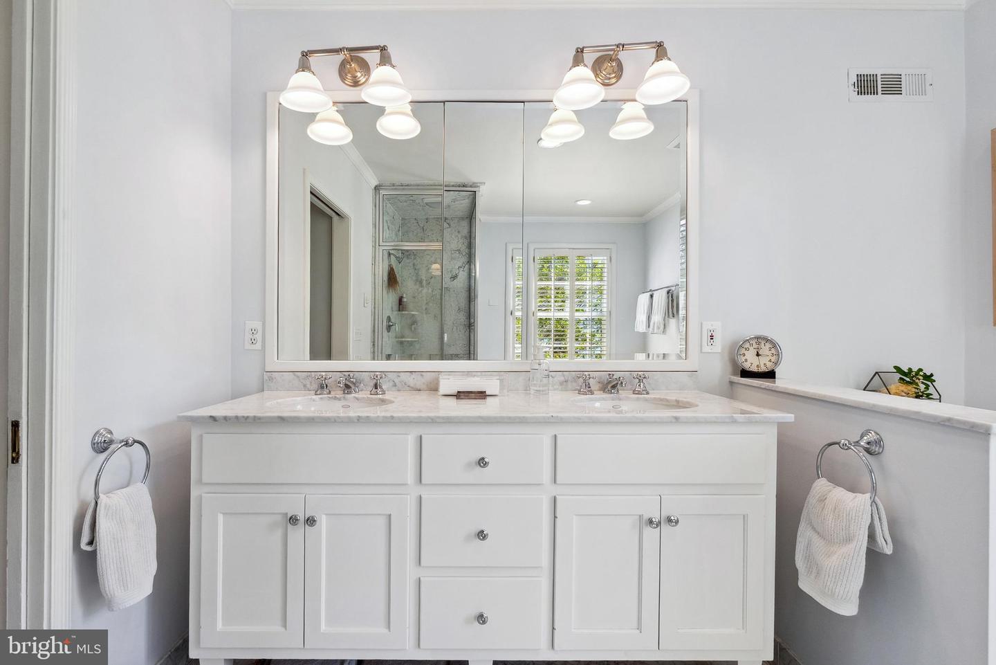 5045 MILLWOOD LN NW, WASHINGTON, District Of Columbia 20016, 4 Bedrooms Bedrooms, ,3 BathroomsBathrooms,Residential,For sale,5045 MILLWOOD LN NW,DCDC2191874 MLS # DCDC2191874
