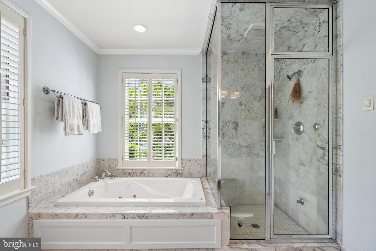 5045 MILLWOOD LN NW, WASHINGTON, District Of Columbia 20016, 4 Bedrooms Bedrooms, ,3 BathroomsBathrooms,Residential,For sale,5045 MILLWOOD LN NW,DCDC2191874 MLS # DCDC2191874