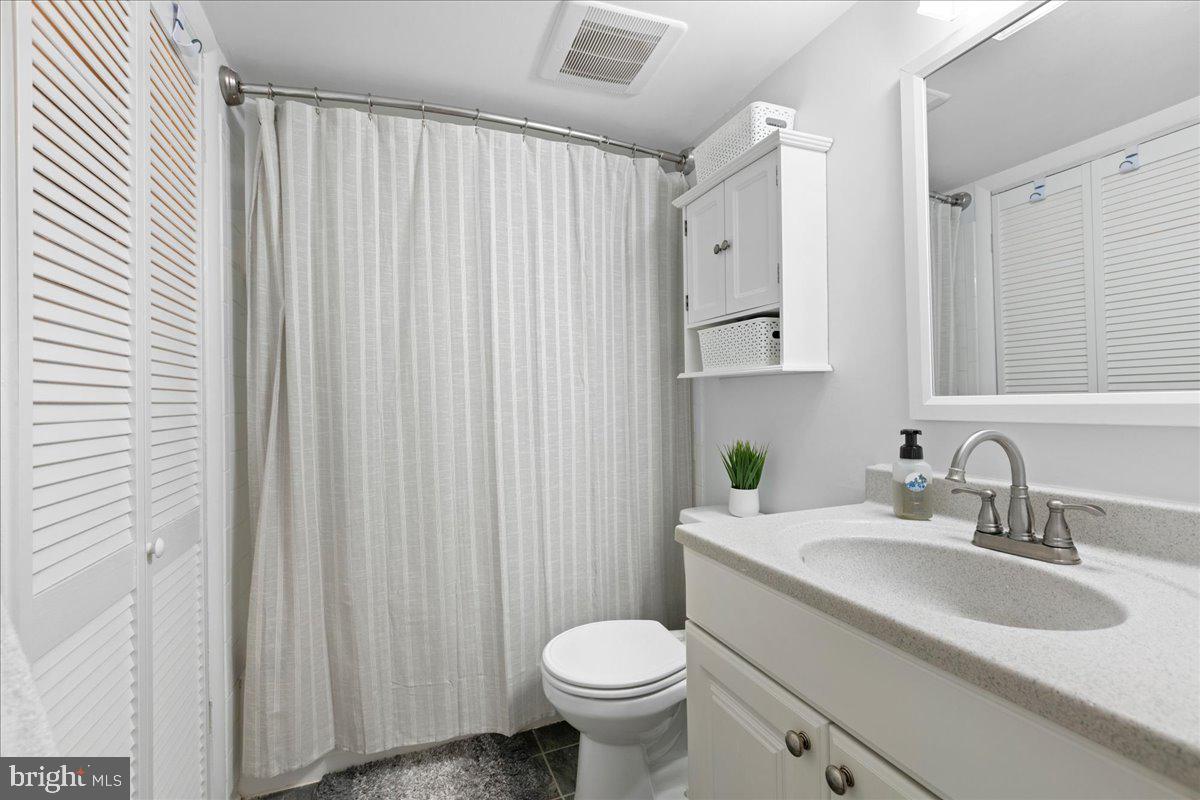10320 REIN COMMONS CT #3H, BURKE, Virginia 22015, 2 Bedrooms Bedrooms, ,1 BathroomBathrooms,Residential,For sale,10320 REIN COMMONS CT #3H,VAFX2229870 MLS # VAFX2229870