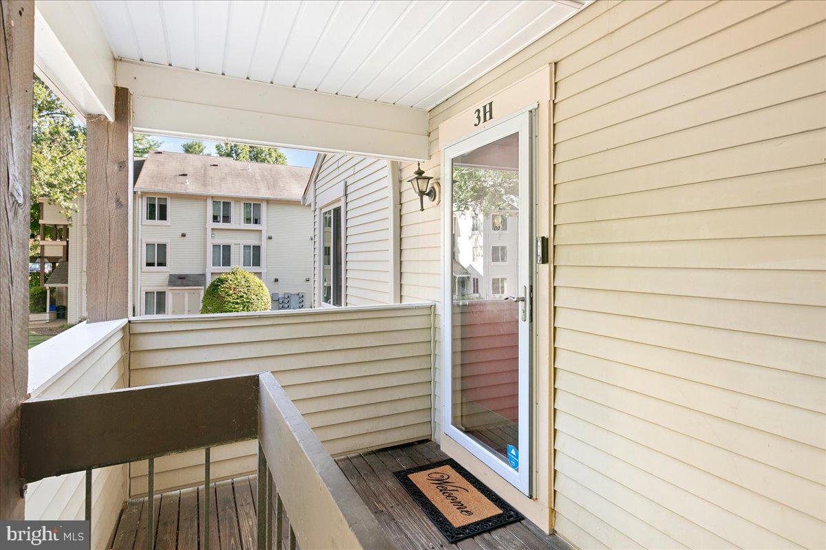 10320 REIN COMMONS CT #3H, BURKE, Virginia 22015, 2 Bedrooms Bedrooms, ,1 BathroomBathrooms,Residential,For sale,10320 REIN COMMONS CT #3H,VAFX2229870 MLS # VAFX2229870