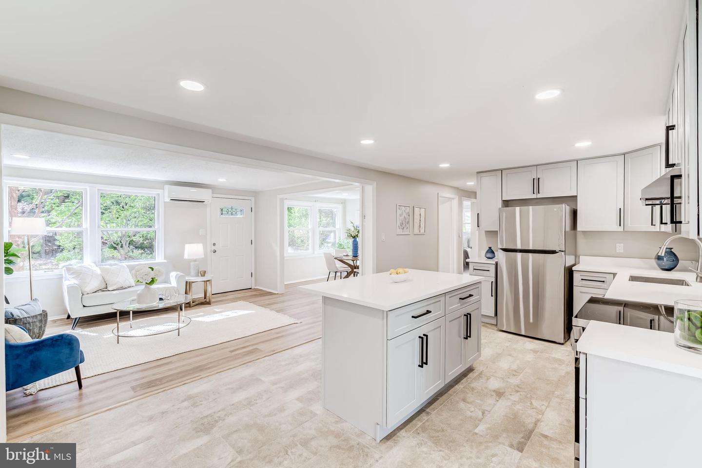 4513 ERIN DR, HAYMARKET, Virginia 20169, 2 Bedrooms Bedrooms, ,1 BathroomBathrooms,Residential,For sale,4513 ERIN DR,VAPW2090434 MLS # VAPW2090434