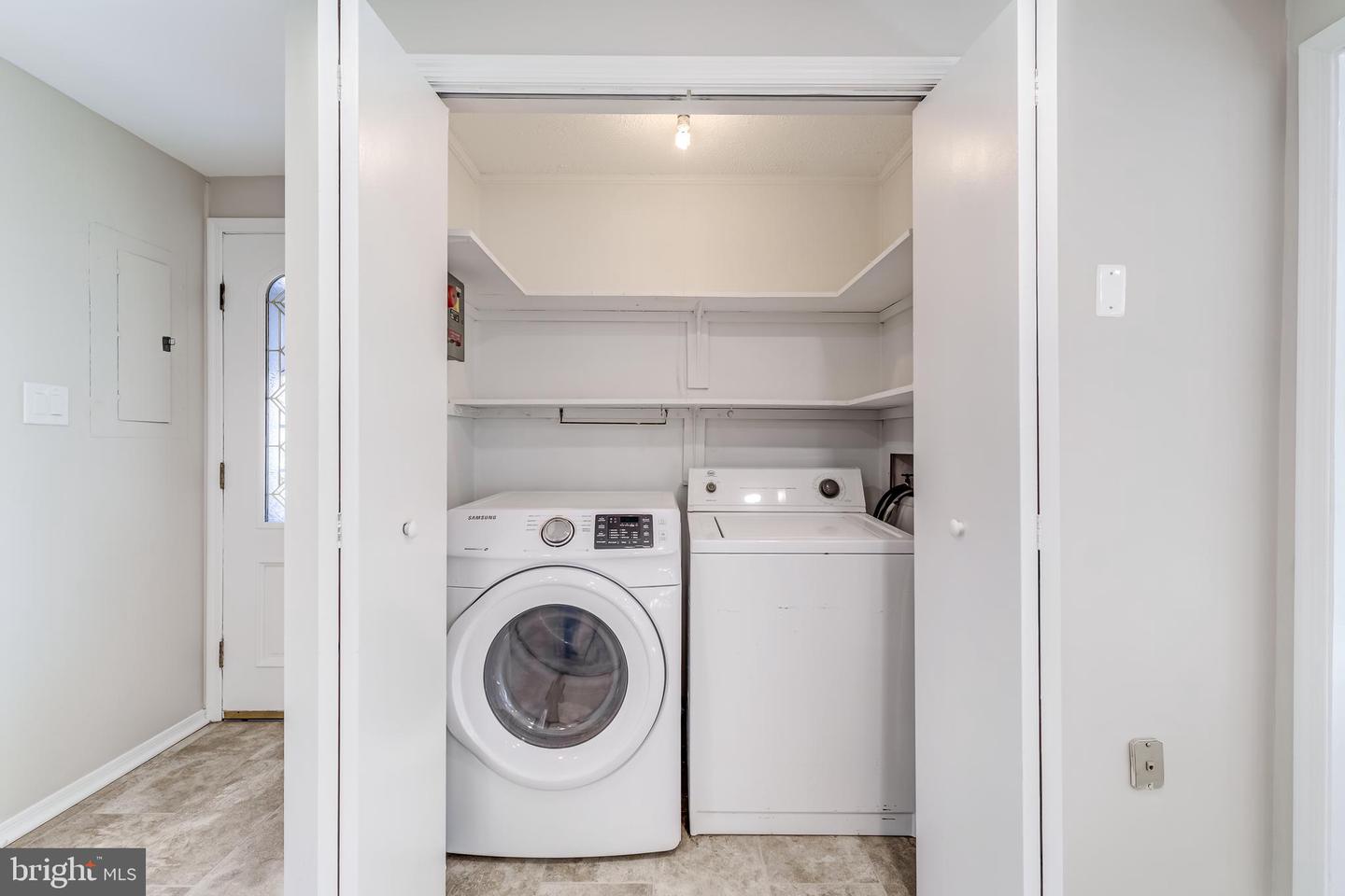 4513 ERIN DR, HAYMARKET, Virginia 20169, 2 Bedrooms Bedrooms, ,1 BathroomBathrooms,Residential,For sale,4513 ERIN DR,VAPW2090434 MLS # VAPW2090434