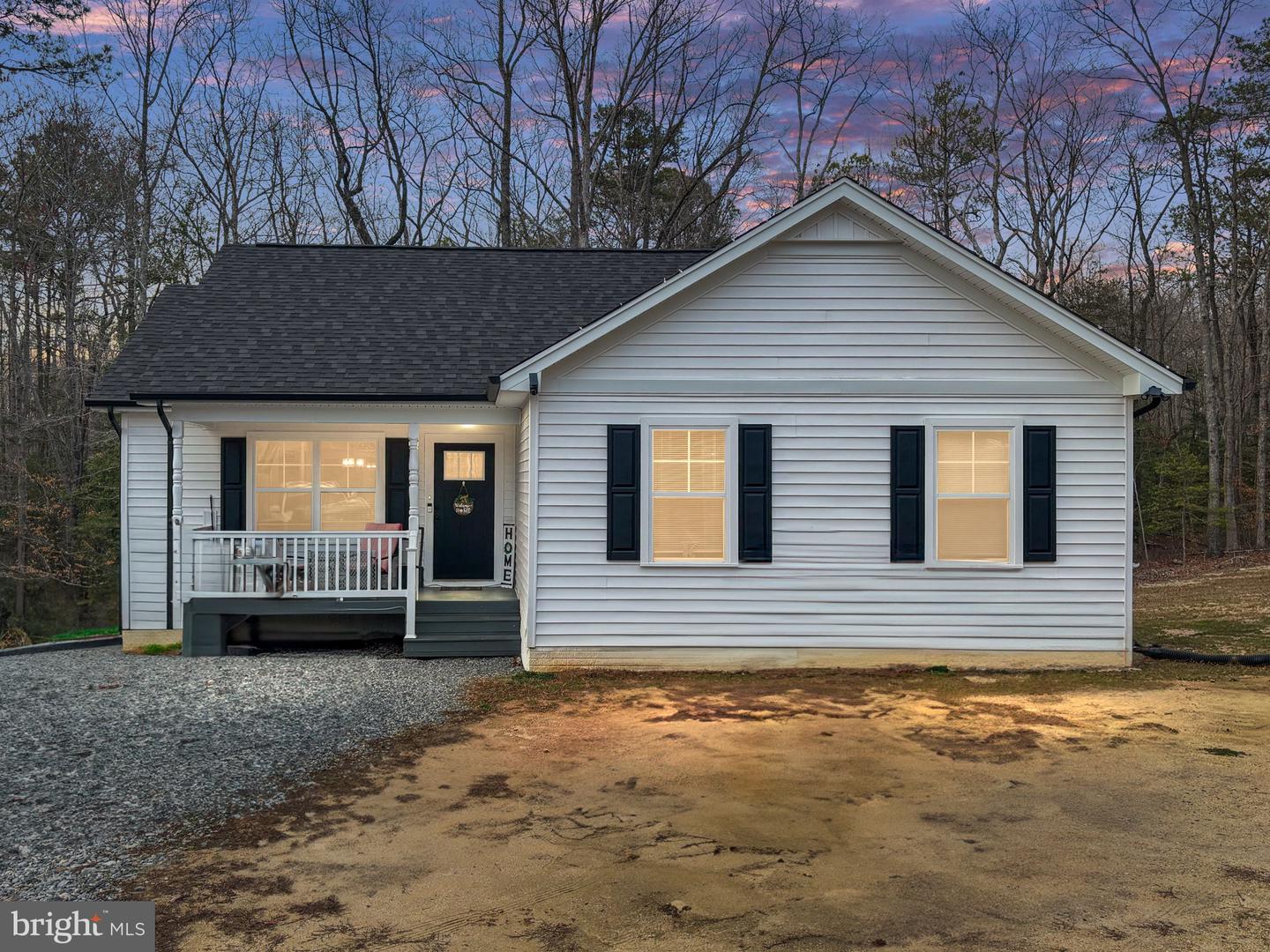 26157 METTS CIR, RUTHER GLEN, Virginia 22546, 3 Bedrooms Bedrooms, ,2 BathroomsBathrooms,Residential,For sale,26157 METTS CIR,VACV2007884 MLS # VACV2007884