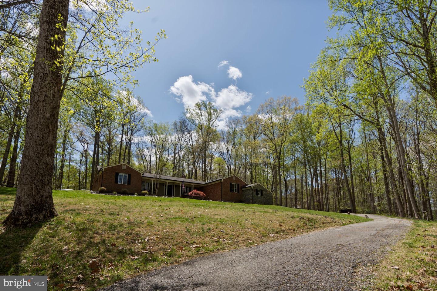 11605 CHOIR LN, FAIRFAX STATION, Virginia 22039, 4 Bedrooms Bedrooms, ,3 BathroomsBathrooms,Residential,For sale,11605 CHOIR LN,VAFX2230308 MLS # VAFX2230308