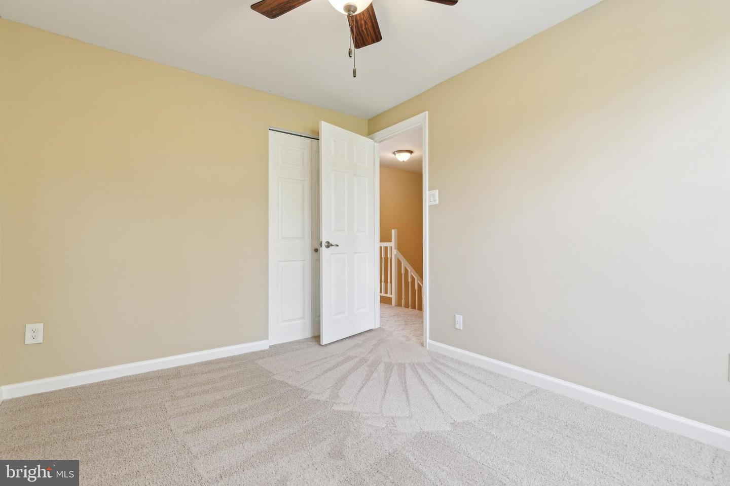 10307 GRANITE CREEK LN #10307, OAKTON, Virginia 22124, 3 Bedrooms Bedrooms, ,3 BathroomsBathrooms,Residential,For sale,10307 GRANITE CREEK LN #10307,VAFX2230312 MLS # VAFX2230312