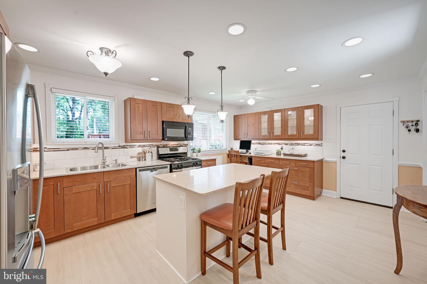 5116 THACKERY CT, FAIRFAX, Virginia 22032, 4 Bedrooms Bedrooms, ,3 BathroomsBathrooms,Residential,For sale,5116 THACKERY CT,VAFX2230390 MLS # VAFX2230390