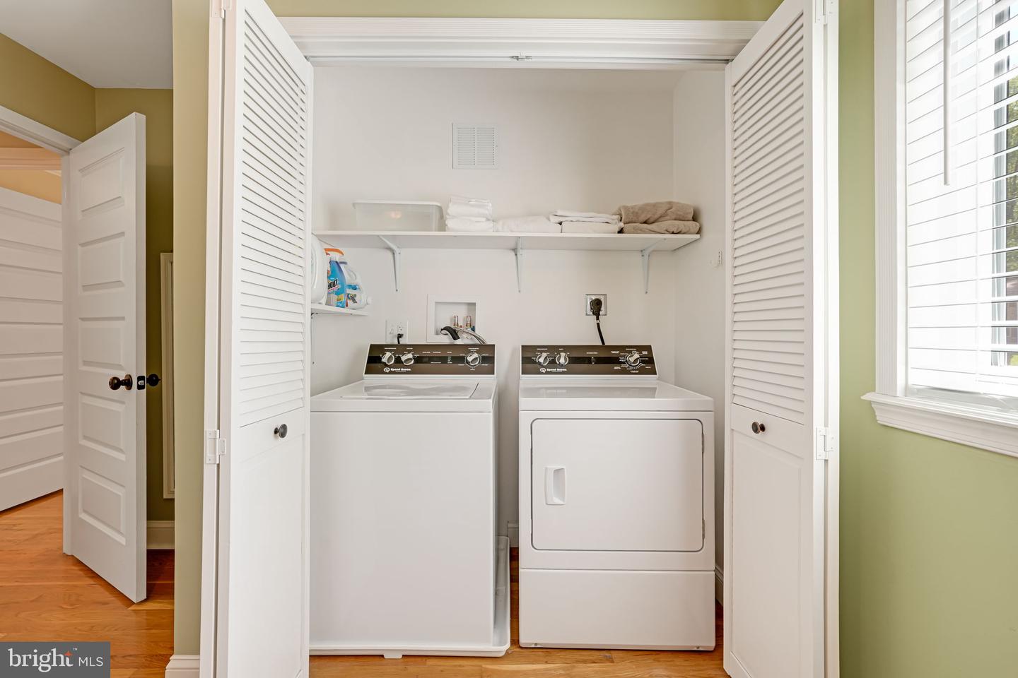 5116 THACKERY CT, FAIRFAX, Virginia 22032, 4 Bedrooms Bedrooms, ,3 BathroomsBathrooms,Residential,For sale,5116 THACKERY CT,VAFX2230390 MLS # VAFX2230390