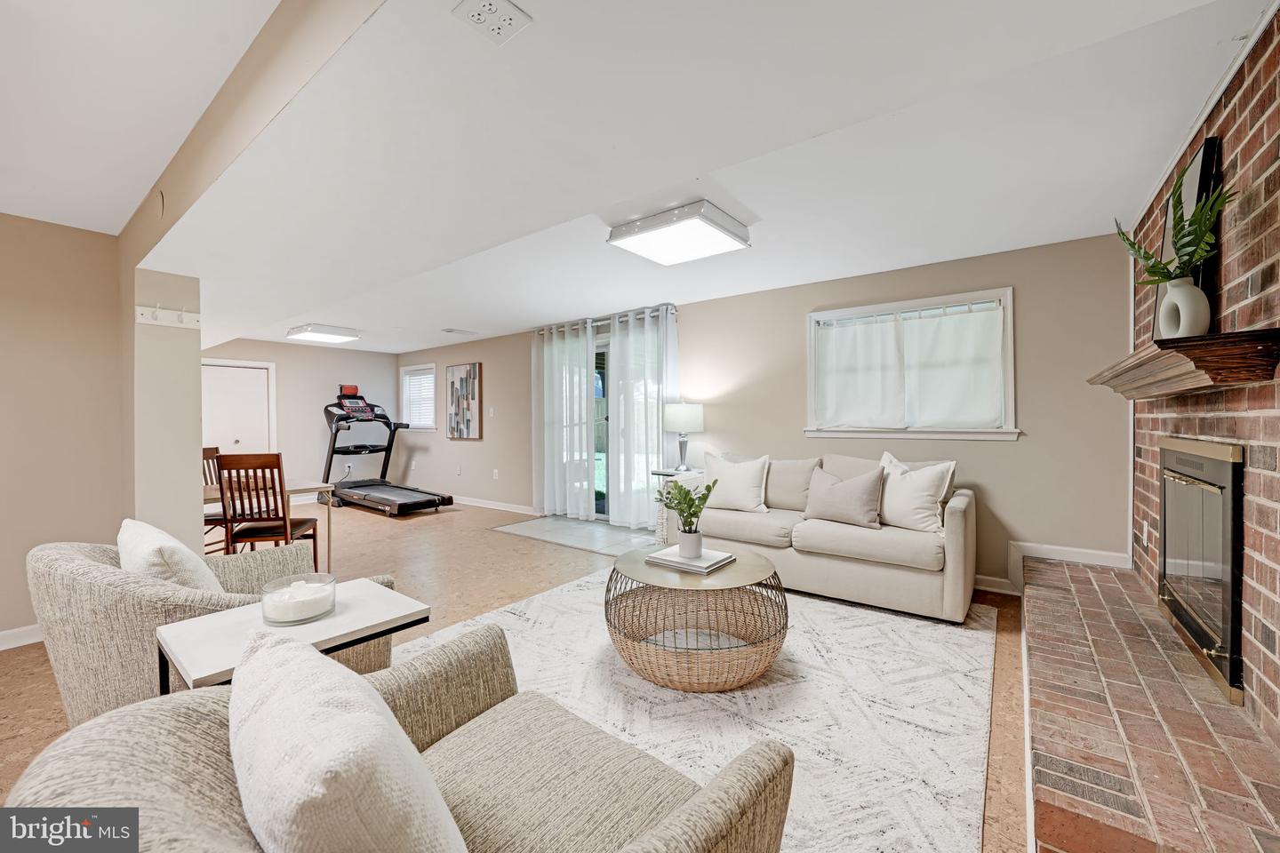 5116 THACKERY CT, FAIRFAX, Virginia 22032, 4 Bedrooms Bedrooms, ,3 BathroomsBathrooms,Residential,For sale,5116 THACKERY CT,VAFX2230390 MLS # VAFX2230390