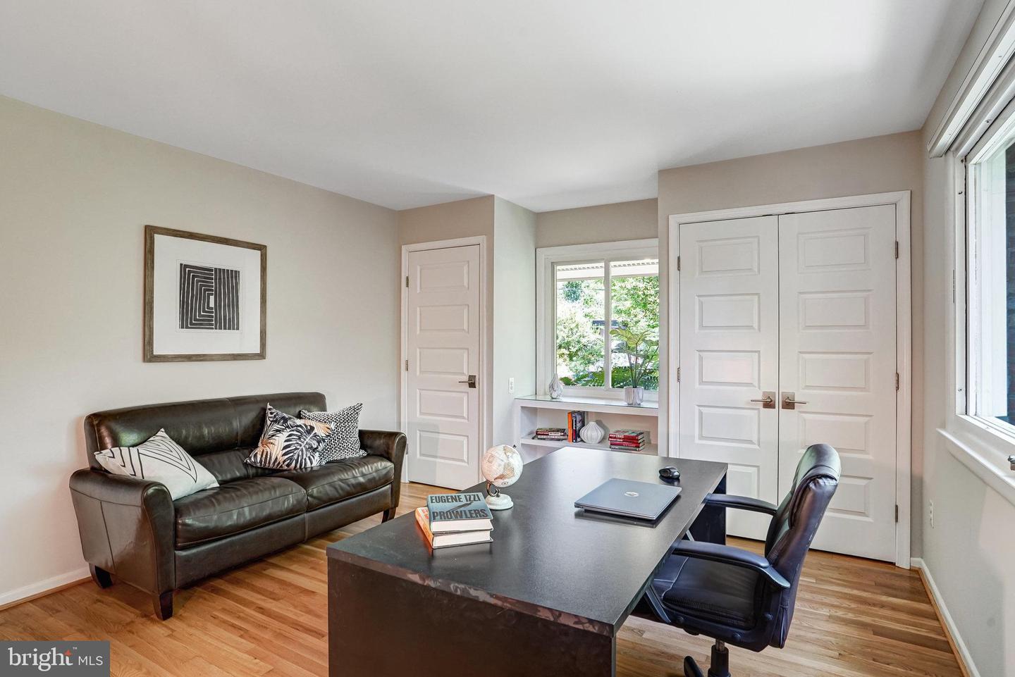 9305 HAMILTON DR, FAIRFAX, Virginia 22031, 4 Bedrooms Bedrooms, ,3 BathroomsBathrooms,Residential,For sale,9305 HAMILTON DR,VAFX2230404 MLS # VAFX2230404