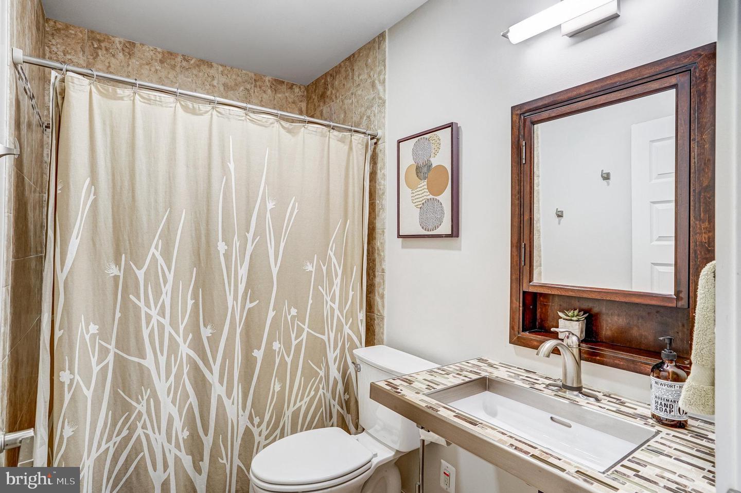 9305 HAMILTON DR, FAIRFAX, Virginia 22031, 4 Bedrooms Bedrooms, ,3 BathroomsBathrooms,Residential,For sale,9305 HAMILTON DR,VAFX2230404 MLS # VAFX2230404