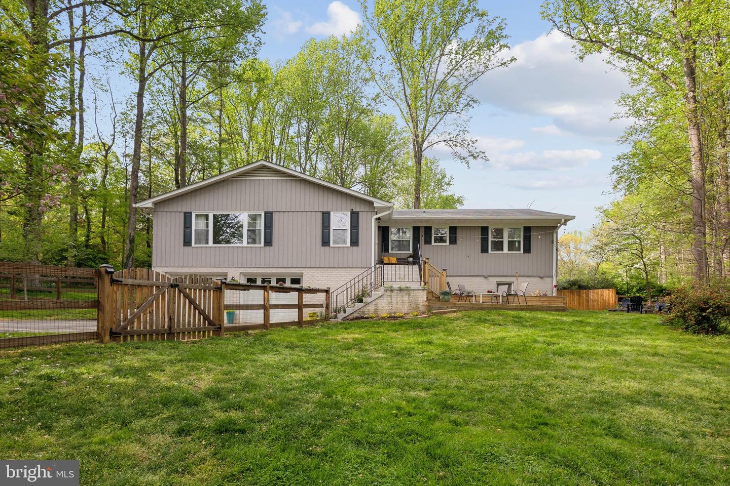 7326 MOSS LN, WARRENTON, Virginia 20187, 4 Bedrooms Bedrooms, ,3 BathroomsBathrooms,Residential,For sale,7326 MOSS LN,VAFQ2015998 MLS # VAFQ2015998