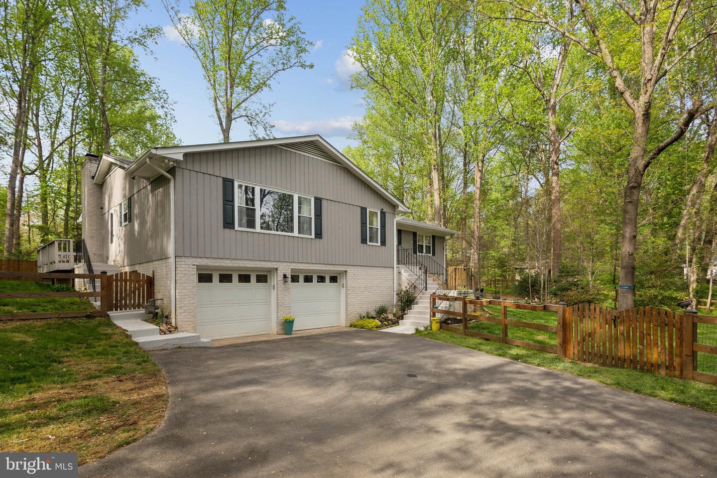 7326 MOSS LN, WARRENTON, Virginia 20187, 4 Bedrooms Bedrooms, ,3 BathroomsBathrooms,Residential,For sale,7326 MOSS LN,VAFQ2015998 MLS # VAFQ2015998